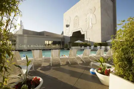 Loews Hollywood - 10