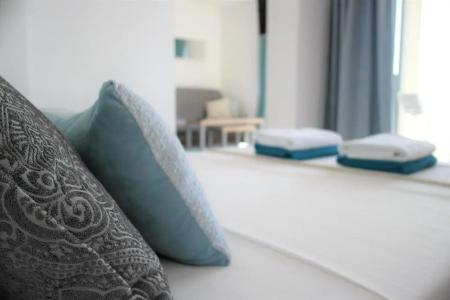 Eden Beach Apartments - 292