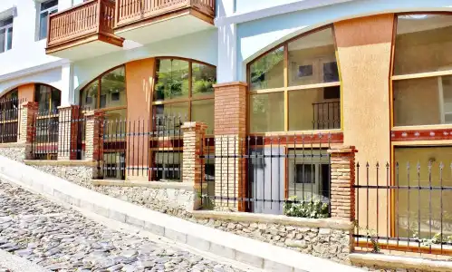 Red Fox Guesthouse - 13