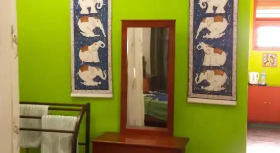Raj Mahal Inn - 10