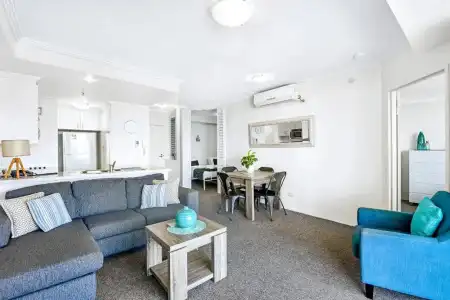 Crystal Bay on the Broadwater - 150