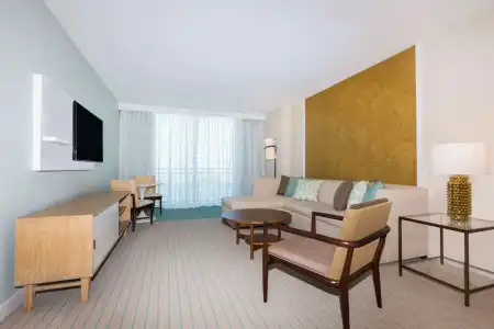 Wyndham Grand Clearwater Beach - 2