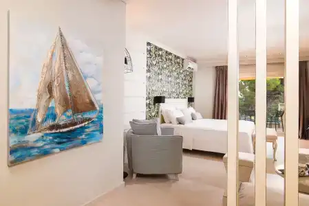 Neikos Luxury Suites - 46