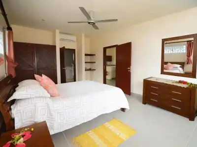 Surfers Beach Self Catering Chalets - 32