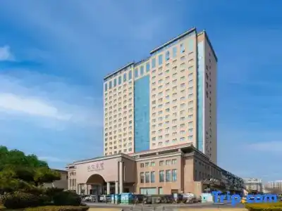 Luoyang Friendship (Peony Square Metro Station) - 2