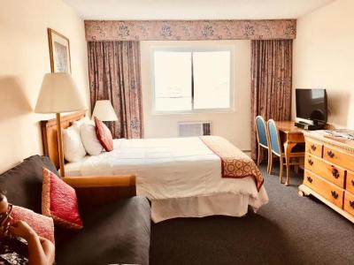 Ocean Surf Resort - 72