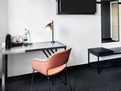 B&B Frankfurt-Airport - 77