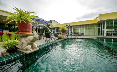 Anantra Pattaya Resort by CPG - 9