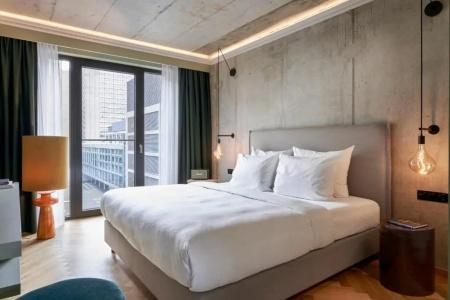 Gekko House, Frankfurt, a Tribute Portfolio - 107