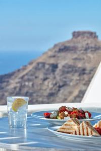 Cliff Side Suites - 11