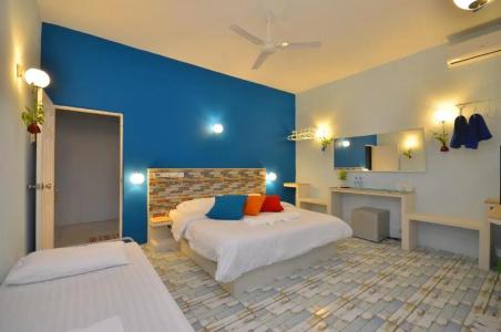 SeaLaVie Inn - 56