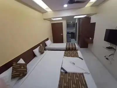 Lucky Serviced Apartments – Near BKC - 37