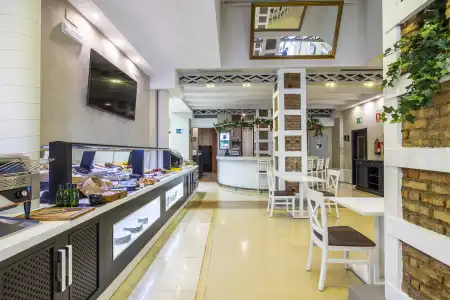 Atarazanas Málaga Boutique - 30