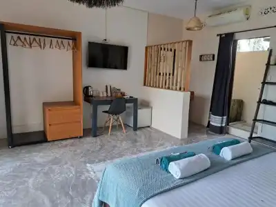 Laura's Guest House - adult only - - 82