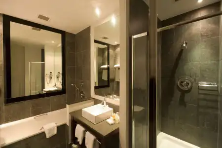 Park Plaza Cardiff - 44