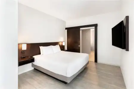 Hyatt Place West Palm Beach/Downtown - 48