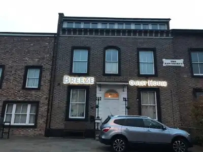 Breeze Guest House - 8
