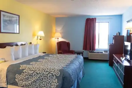 Days Inn Battlefield Rd/Hwy 65 - 15