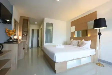 The Greenery Central Suites - 21