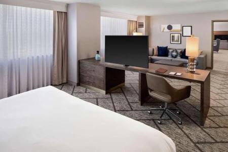 DoubleTree by Hilton Tulsa Downtown - 53