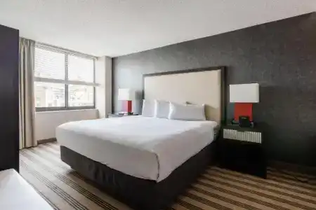 2500 Penn, a Placemakr Experience - 37