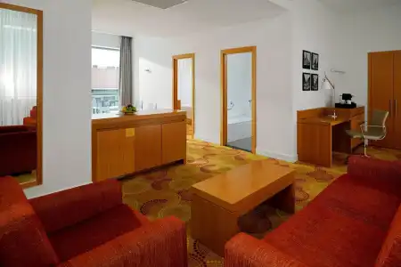 Courtyard by Marriott Budapest City Center - 85