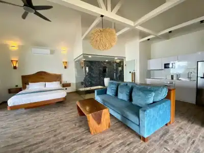 Absolute Beachfront Resort - 5
