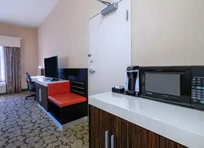 Hilton Garden Inn Las Vegas Strip South - 42