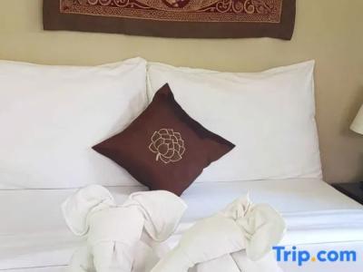 Lanta Castaway Beach Resort - 29