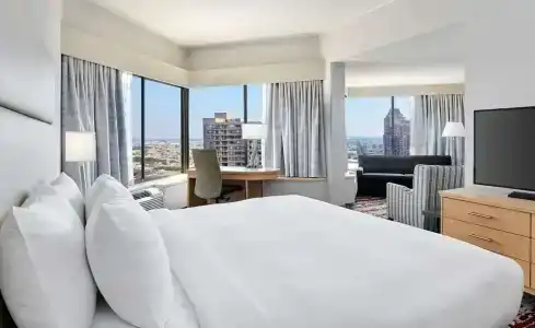 DoubleTree by Hilton Philadelphia Center City - 75