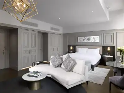 The Trafalgar St. James London, Curio Collection by Hilton - 66