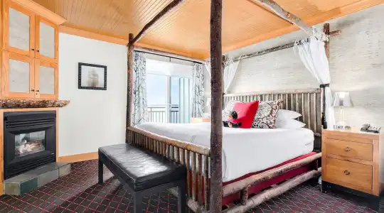 The Edgewater - 84