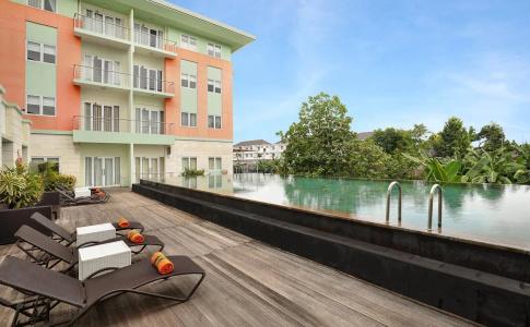 HARRIS & Residence Riverview Kuta Bali - 13