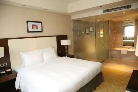 Courtyard by Marriott Shanghai Xujiahui - 3