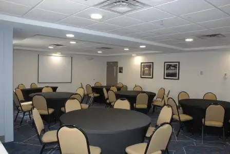 Candlewood Suites Tallahassee by IHG - 20