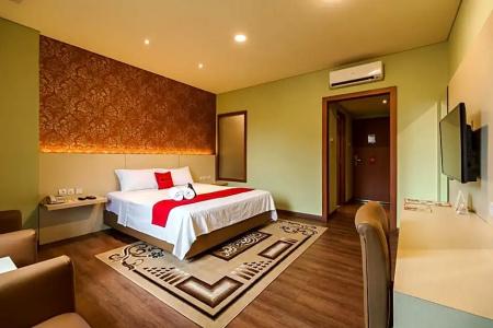 RedDoorz Plus Near Ancol - 30