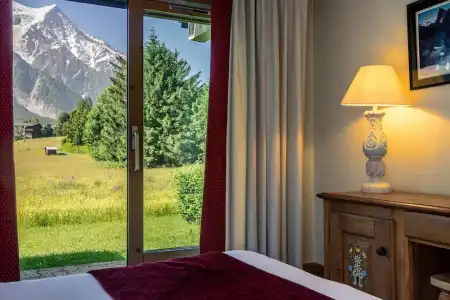 Les Balcons du Savoy - 83