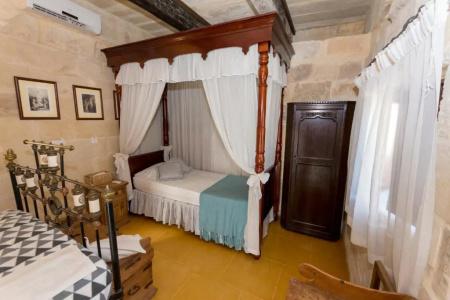 The Burrow Guest House - 118