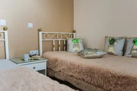 Oasis Studios - 1