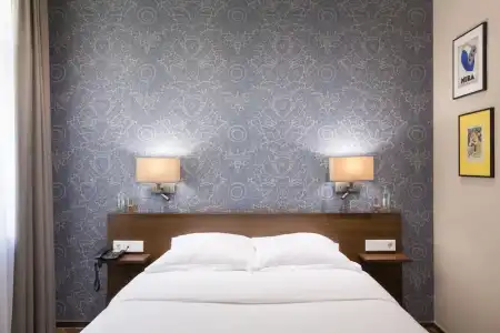 Hôtel Perrin - 77