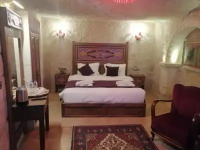 Solo Cave Suites - 45