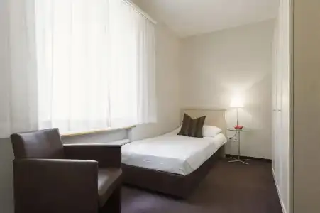 Hitrental Stauffacher Apartments - 19