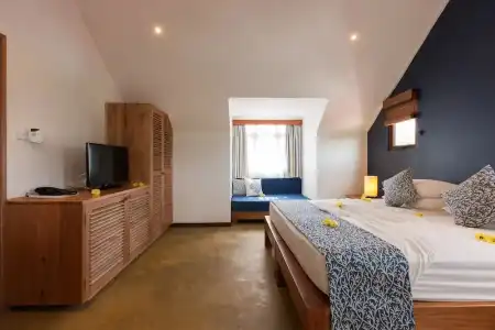 L'Hirondelle Self Catering Guest House - 34