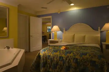 Hibiscus Oceanfront Resort - 16