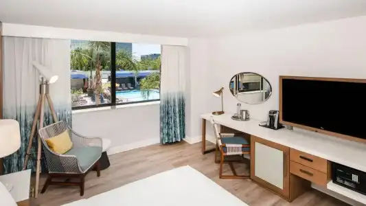 Renaissance Newport Beach - 64