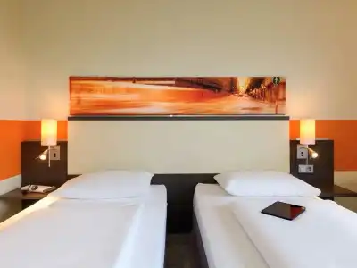 Mercure Koeln West - 1
