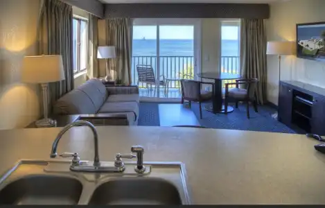 Sailport Waterfront Suites - 0