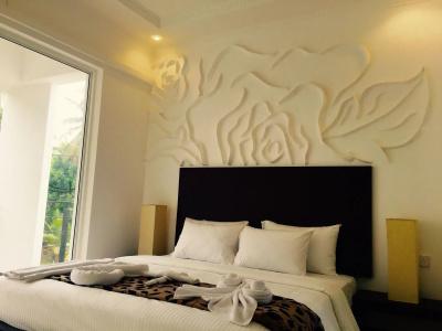 8 Plus Motels - 2