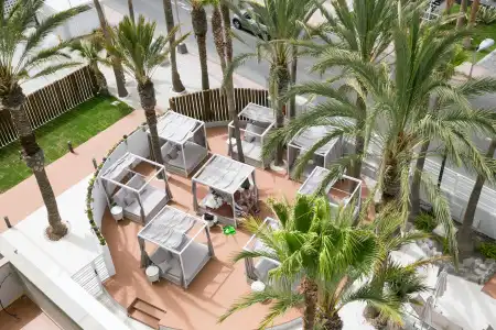 LIVVO Anamar Suites - 38