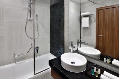 Mövenpick Apartments Downtown Dubai - 54